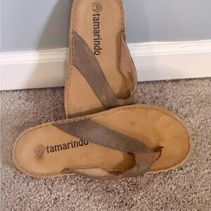 Men's Tan Flip-Flops